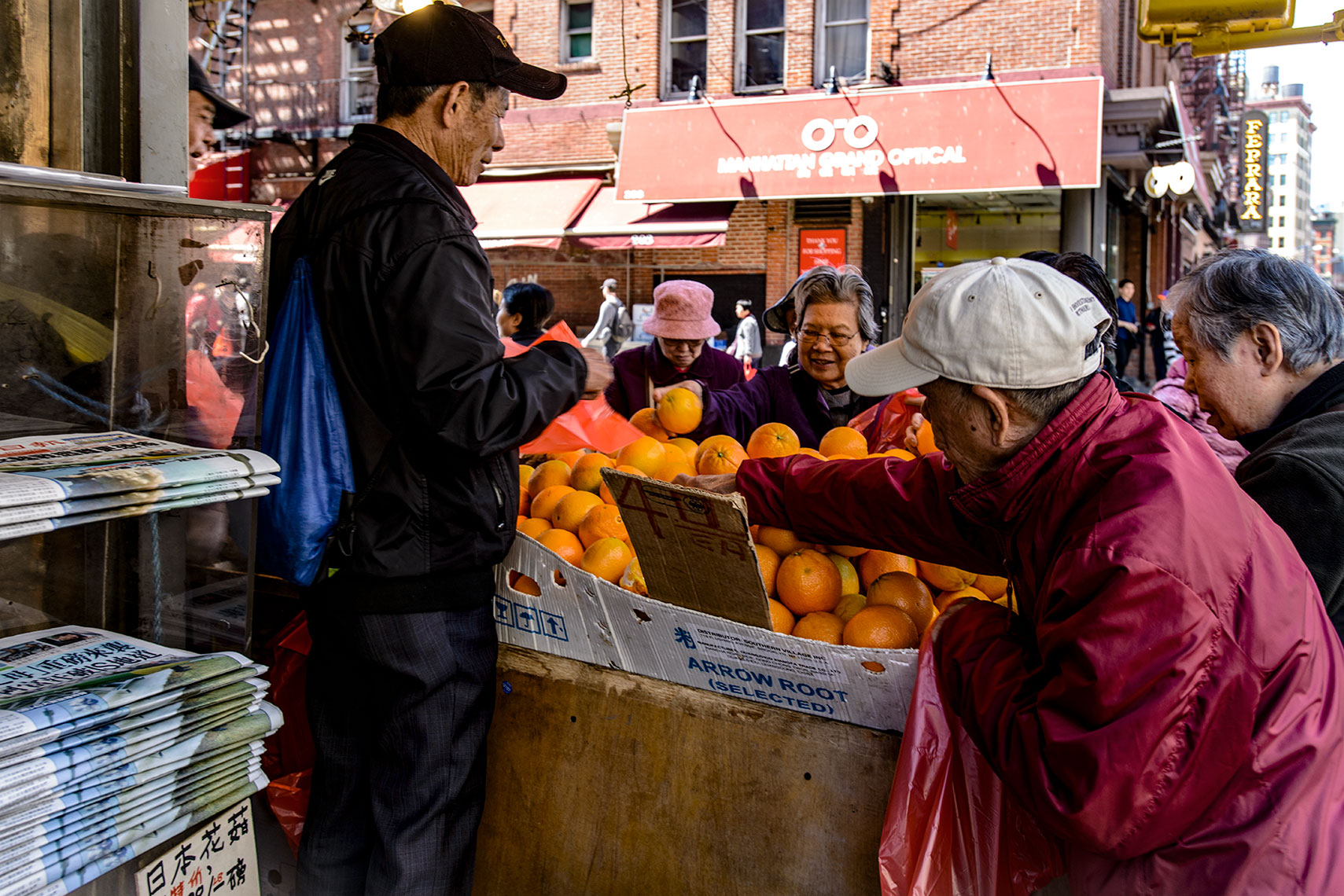 Fruit-Vendor-Chinatown-New-York
